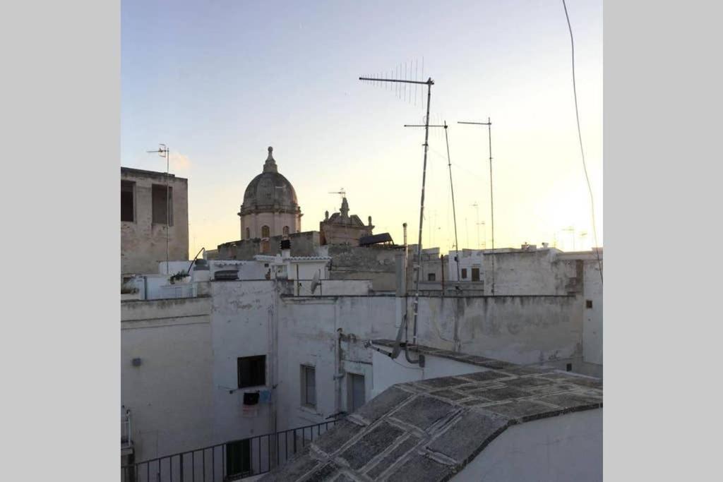 Historic Apartment In Centre Of City 100M To Sea Монополи Экстерьер фото