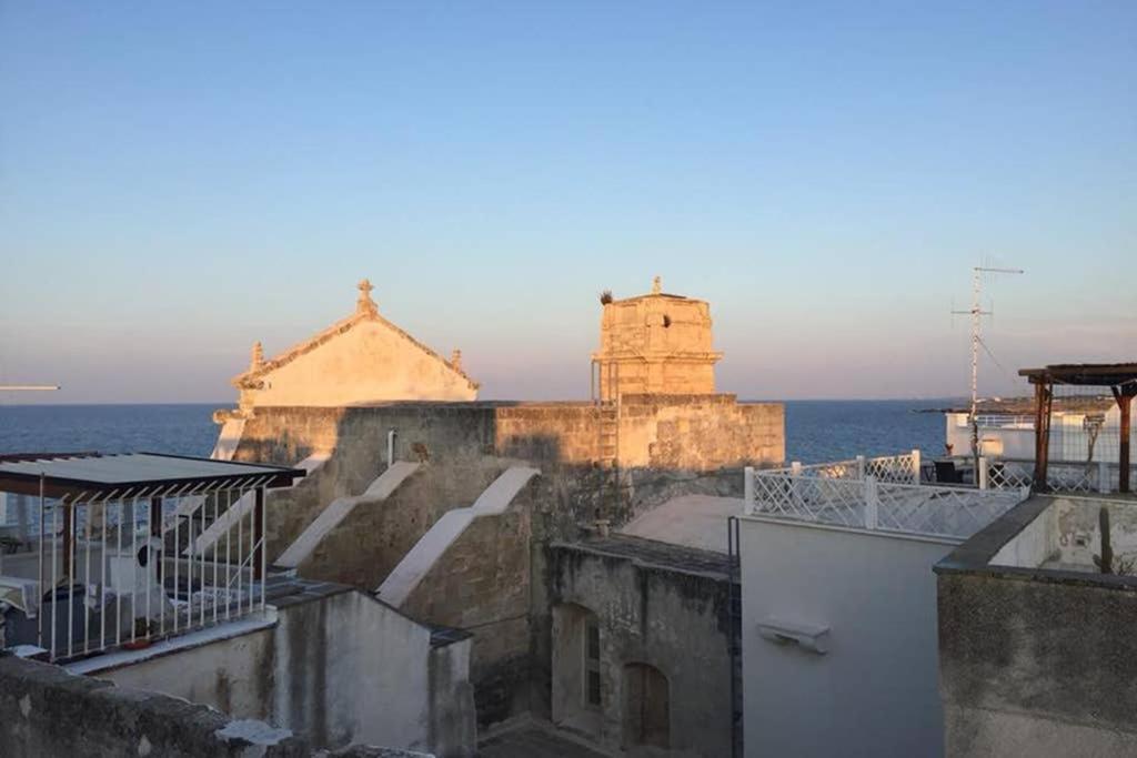 Historic Apartment In Centre Of City 100M To Sea Монополи Экстерьер фото
